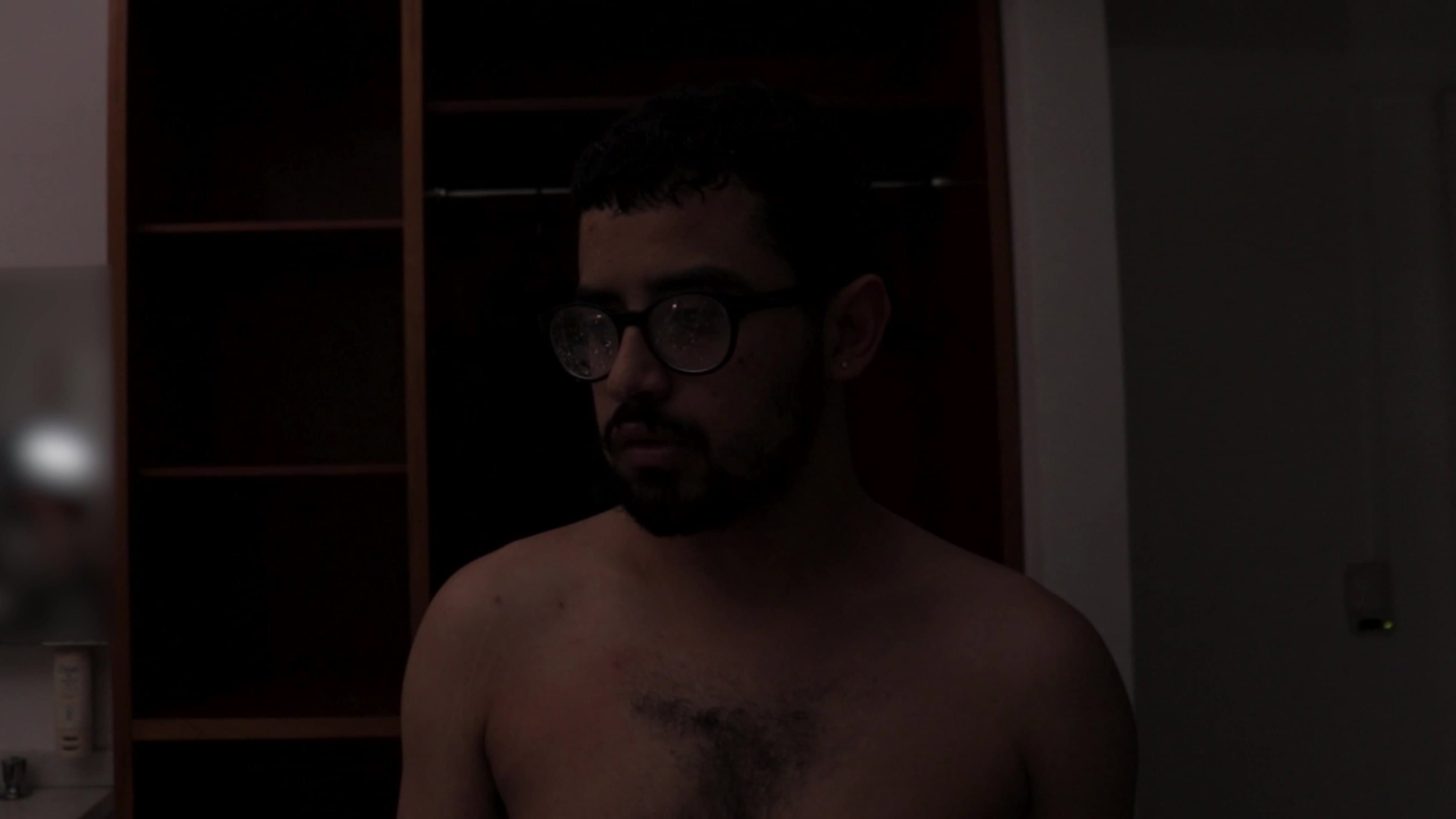 Tem Alguém em Casa?
