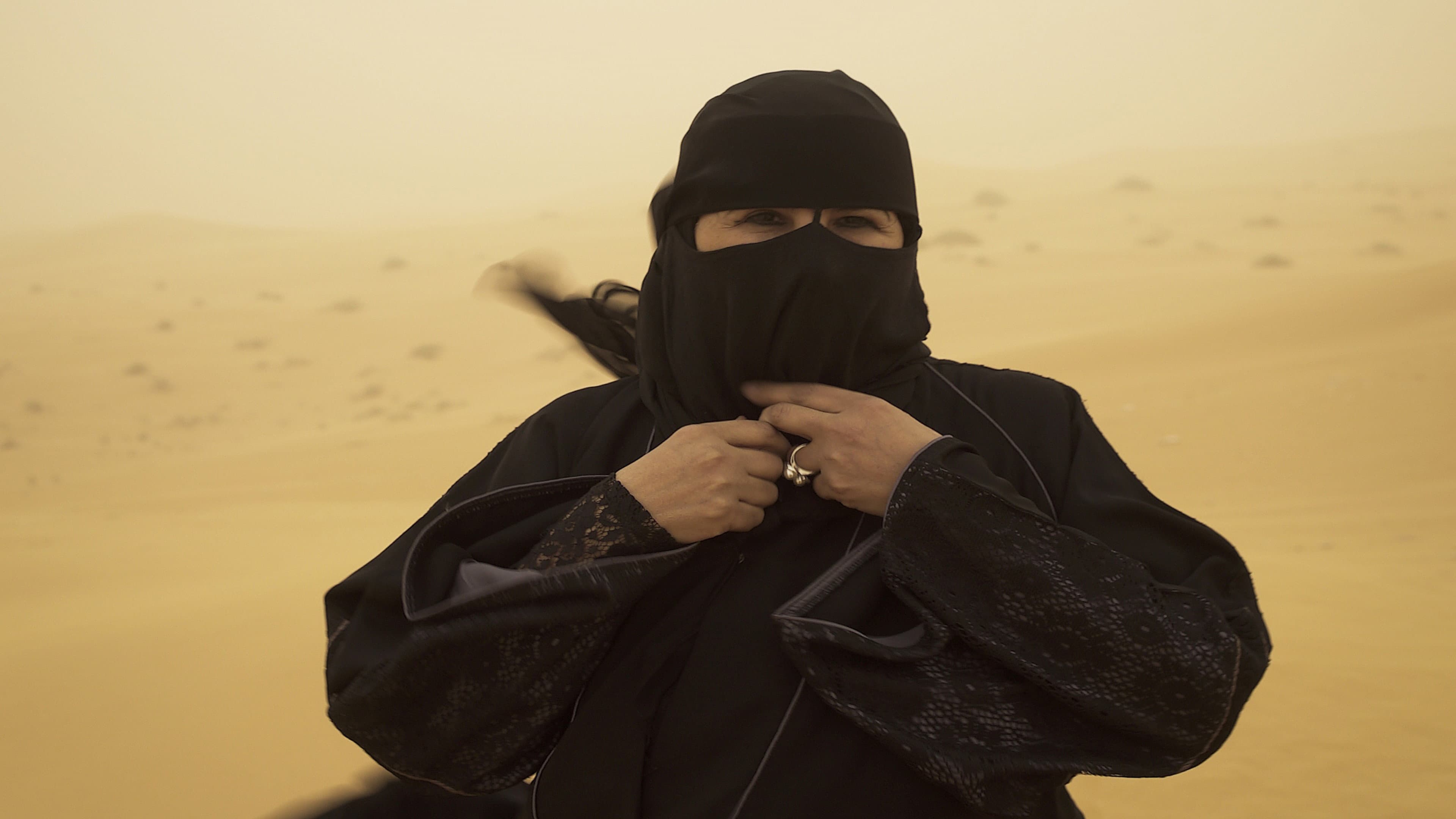 الشاعرة